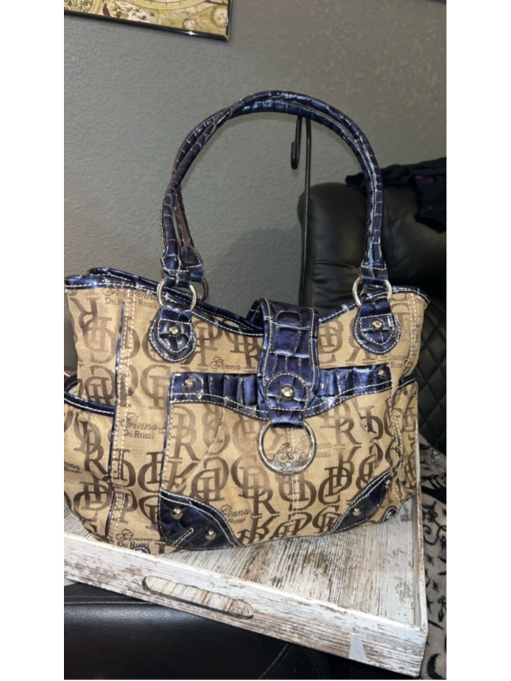 Women's De Rossi Beige & Blue Monogram Shoulder Bag One Size